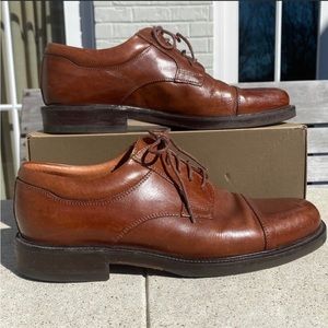 Johnston & Murphy Oxford Passport captoe brown leather shoes 10.5